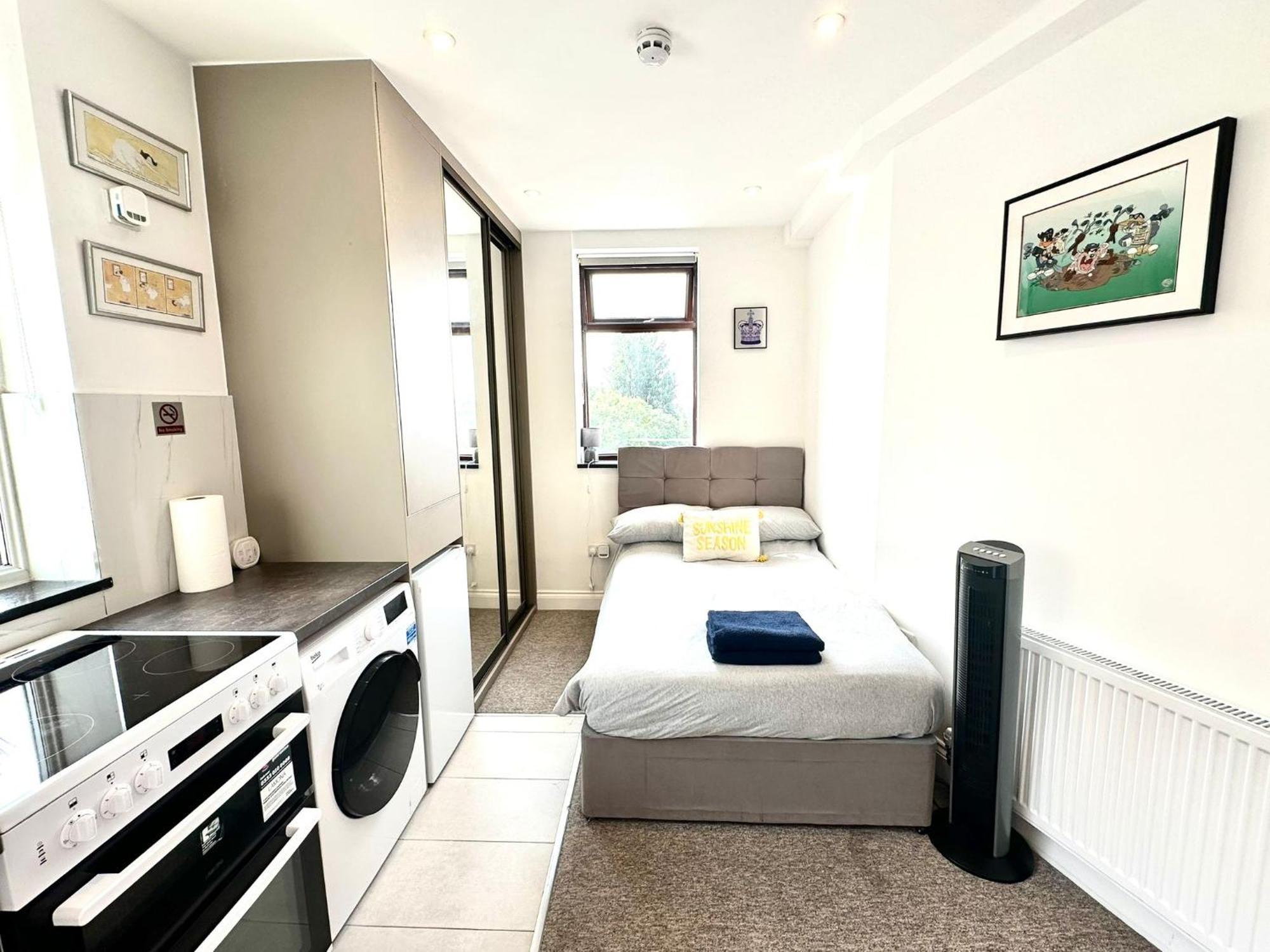 Unique Modern, Private Apartment,15 Mins To Central London Hendon Dış mekan fotoğraf