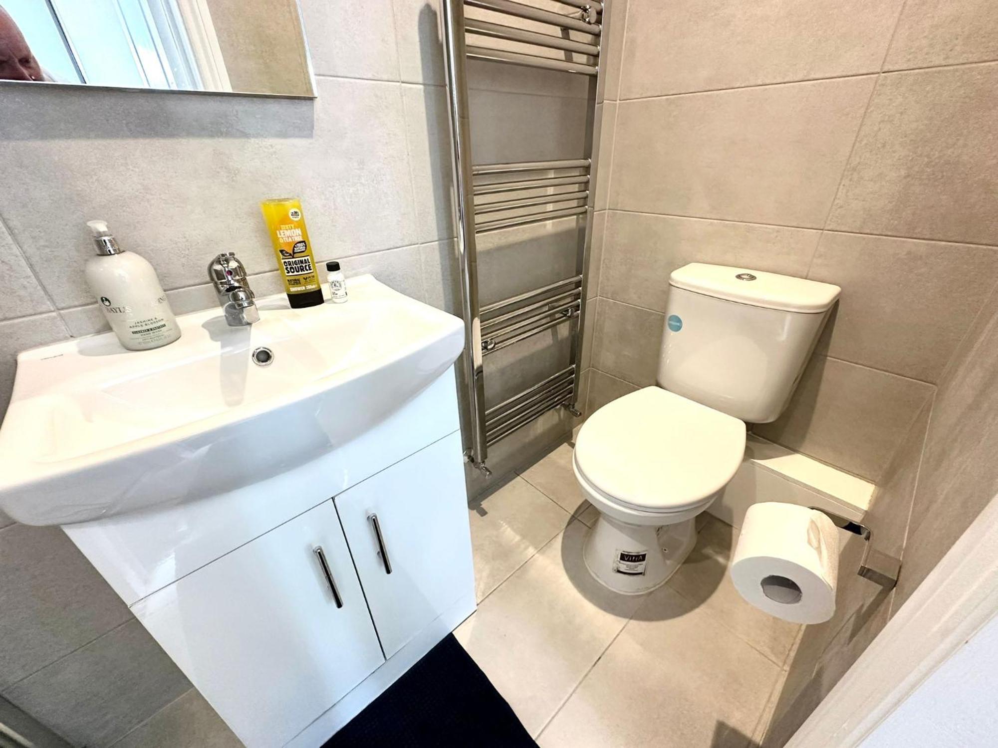 Unique Modern, Private Apartment,15 Mins To Central London Hendon Dış mekan fotoğraf
