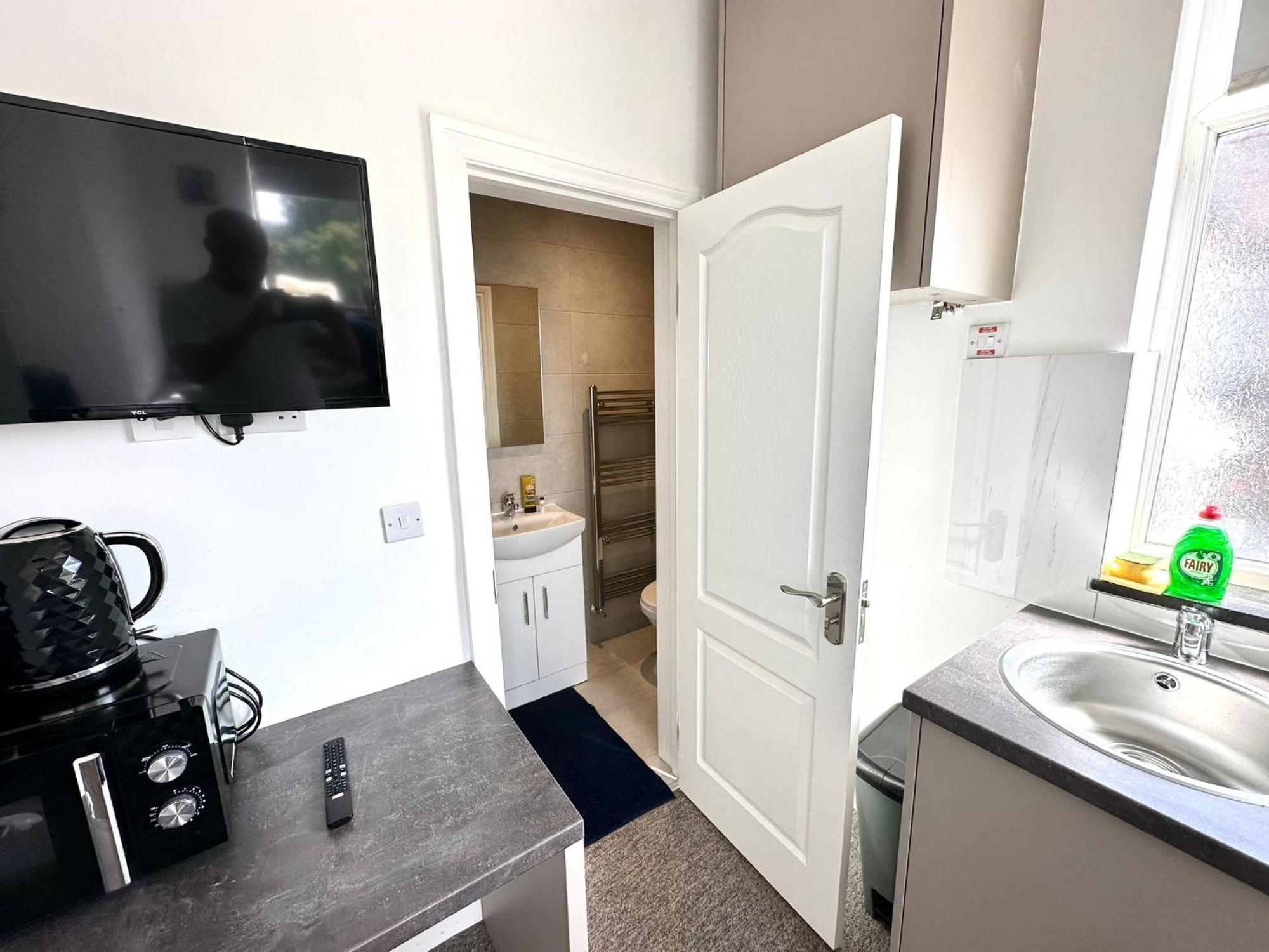 Unique Modern, Private Apartment,15 Mins To Central London Hendon Dış mekan fotoğraf